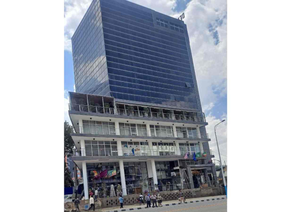 Commercial Building for Sale in 4 Kilo, Addis Ababa 450 Sqm Prime Location image